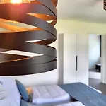 Schlossterrassen 8b Pouch