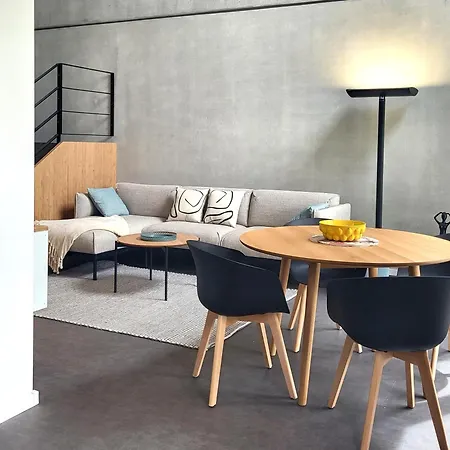 Schlossterrassen 8b Pouch