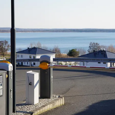 Schlossterrassen 8b * Pouch