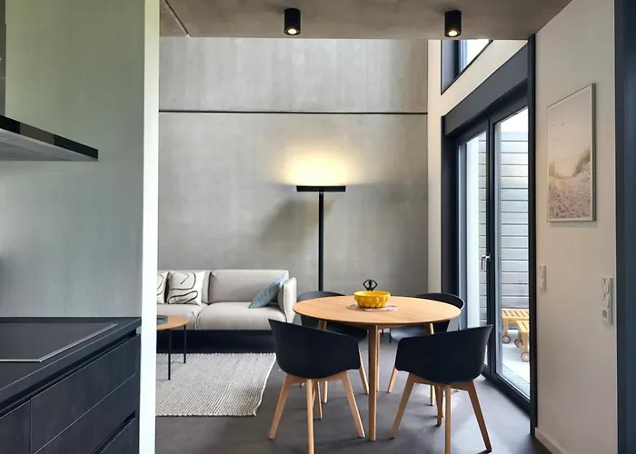 Schlossterrassen 8b Pouch